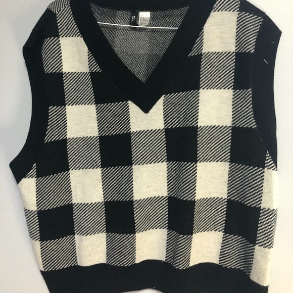 Small womens vest, knit - Picture 1 of 2
